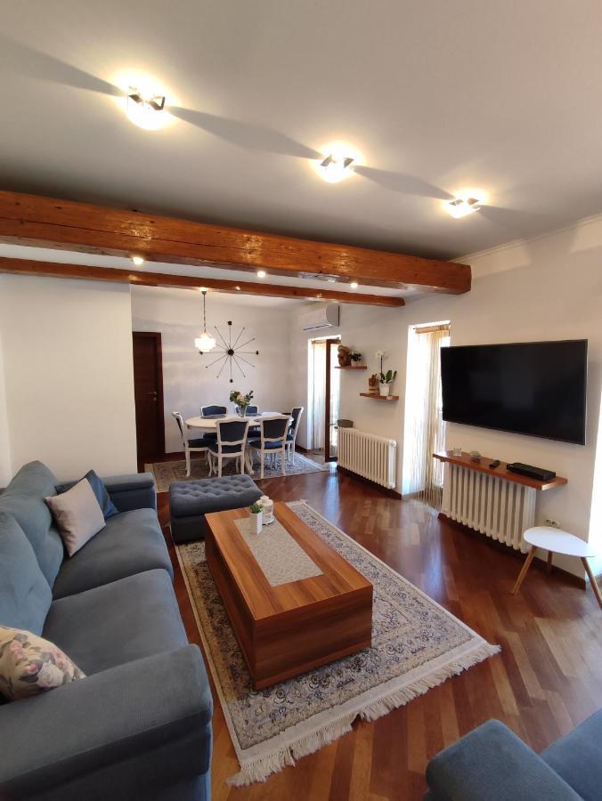 Deluxe Apartment Lejla - Free Garage Parking Szarajevó Kültér fotó