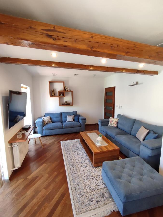 Deluxe Apartment Lejla - Free Garage Parking Szarajevó Kültér fotó