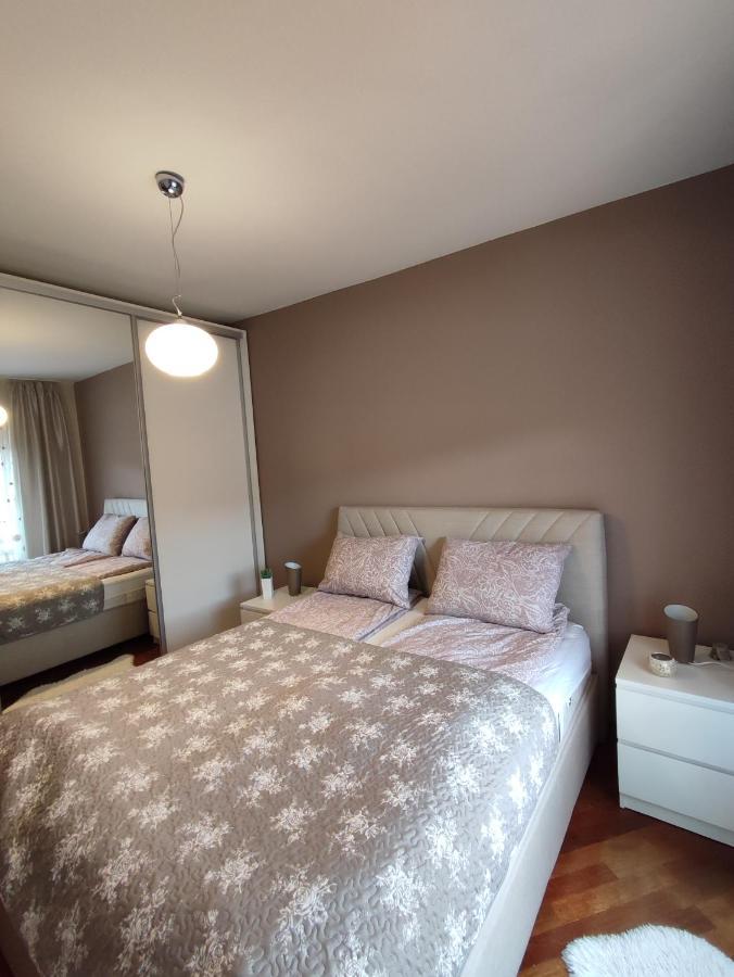 Deluxe Apartment Lejla - Free Garage Parking Szarajevó Kültér fotó