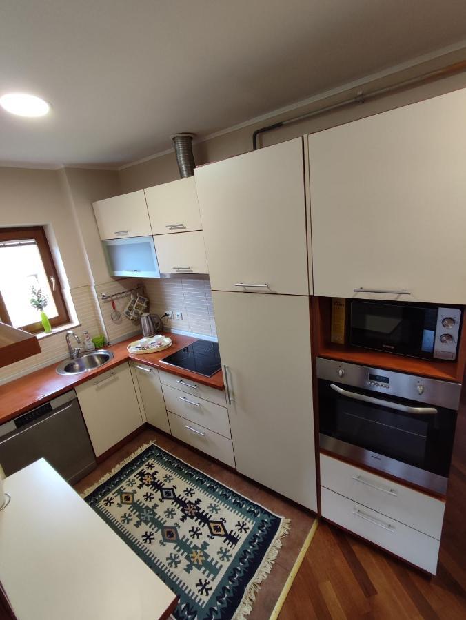 Deluxe Apartment Lejla - Free Garage Parking Szarajevó Kültér fotó