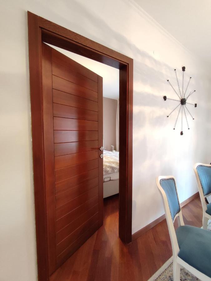 Deluxe Apartment Lejla - Free Garage Parking Szarajevó Kültér fotó