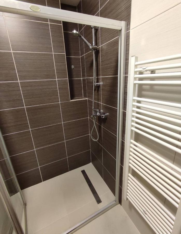 Deluxe Apartment Lejla - Free Garage Parking Szarajevó Kültér fotó